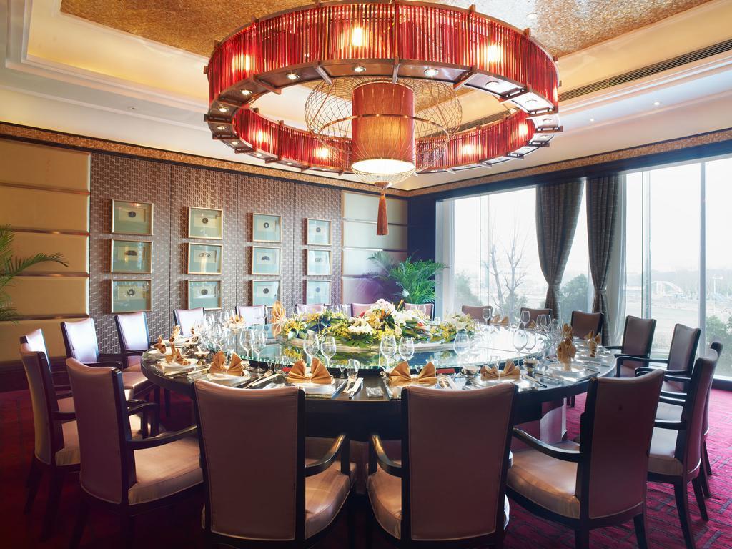 Optics Valley Kingdom Plaza Wuhan Zewnętrze zdjęcie